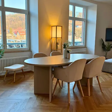 Isaak Loewenbau E2-w06 アパート